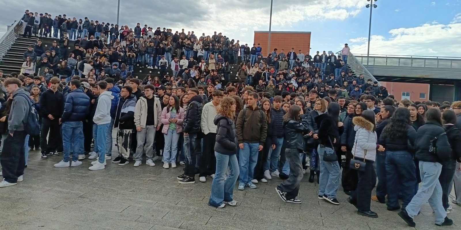 Unical, oltre mille studenti delle scuole calabresi in visita nei laboratori di Ingegneria
