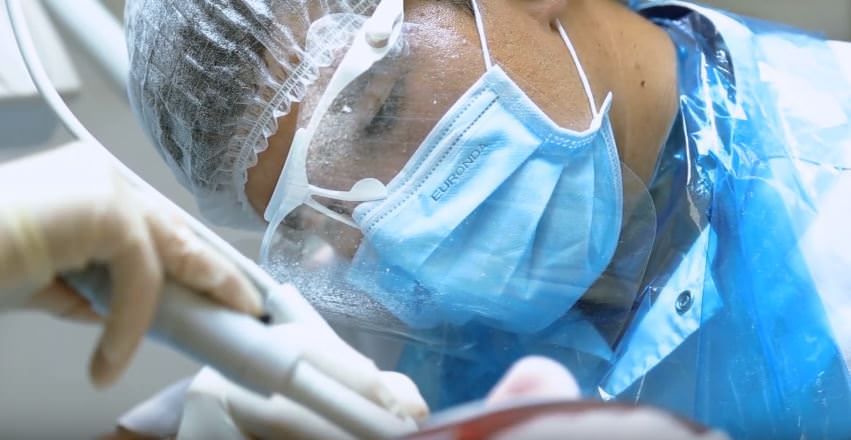 «Anche gli odontoiatri siano tra i soggetti da vaccinare»