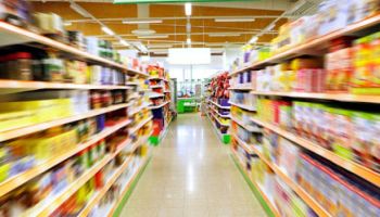 Il commercio in Calabria si ferma: lavoratori in sciopero a Pasqua, Pasquetta e nei giorni festivi