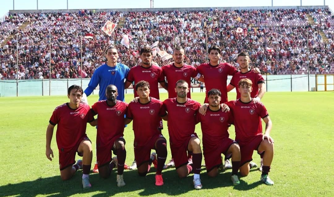 Reggina, esordio da applausi: il Licata travolto 5-0 al Granillo