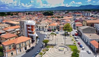 Taurianova al voto senza ballottaggio, quattro candidati e centrodestra diviso