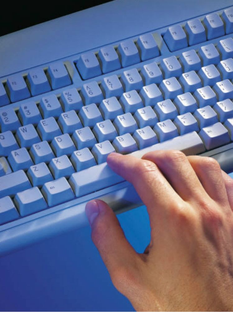 Spionaggio fiscale a Prodi assolta impiegata calabrese