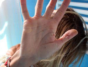 Molesta due donne, ricoverato in una casa di cura