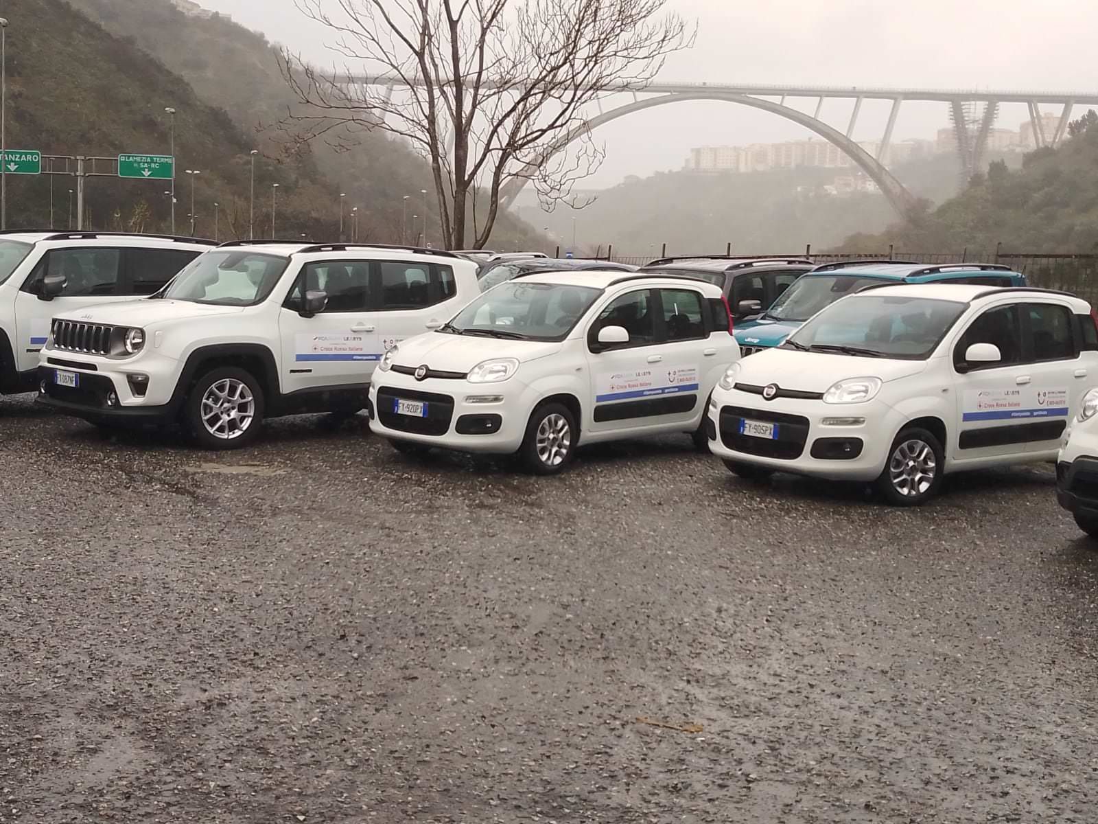 Coronavirus, Leasys consegna cinque auto alla Croce Rossa di Catanzaro