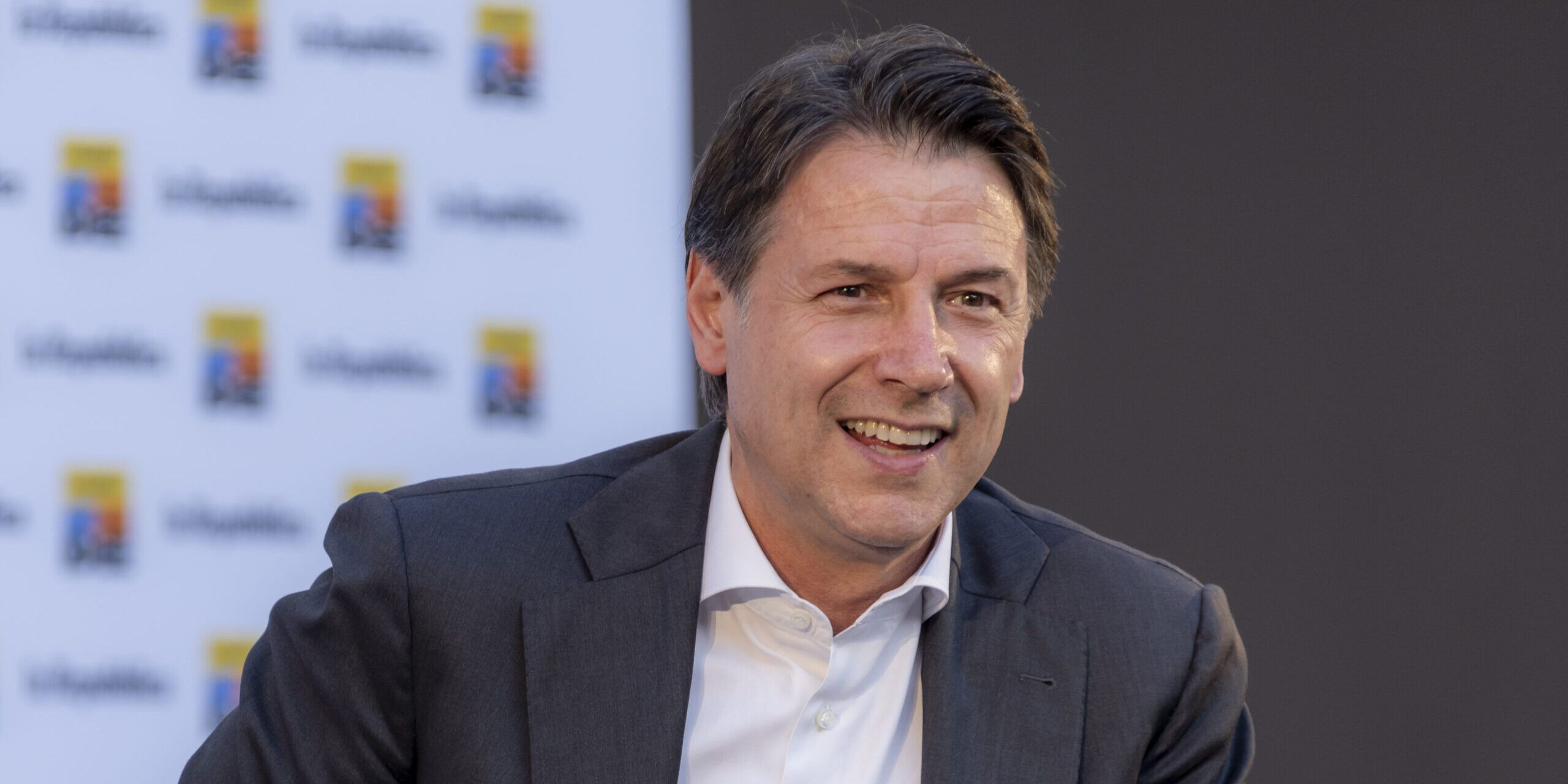 Conte oggi a Diamante: «Istituiremo un premio alla memoria di Nuccio Ordine»