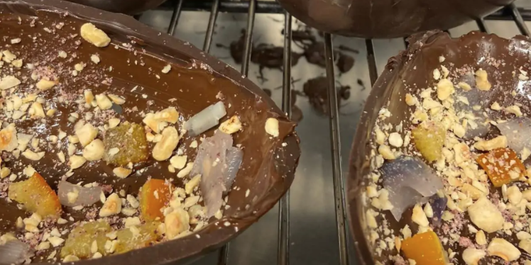 Cioccolato e cipolla rossa di Tropea, l’uovo di Pasqua è “fusion”