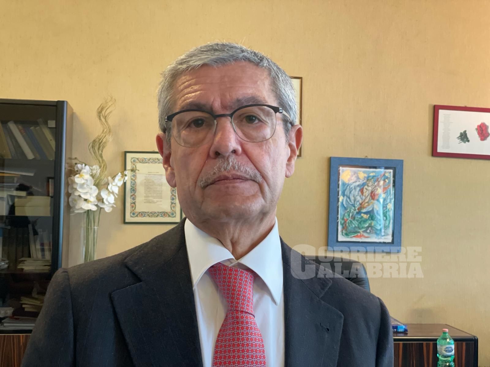 Procura, il saluto di Spagnuolo. «Cosenza è l’unica realtà del distretto con forte presenza di minorenni spacciatori»