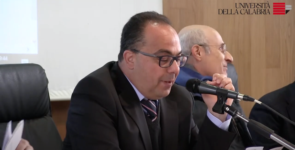 Dietro la «crisi politica e finanziaria» a trent’anni dall’elezione diretta dei sindaci