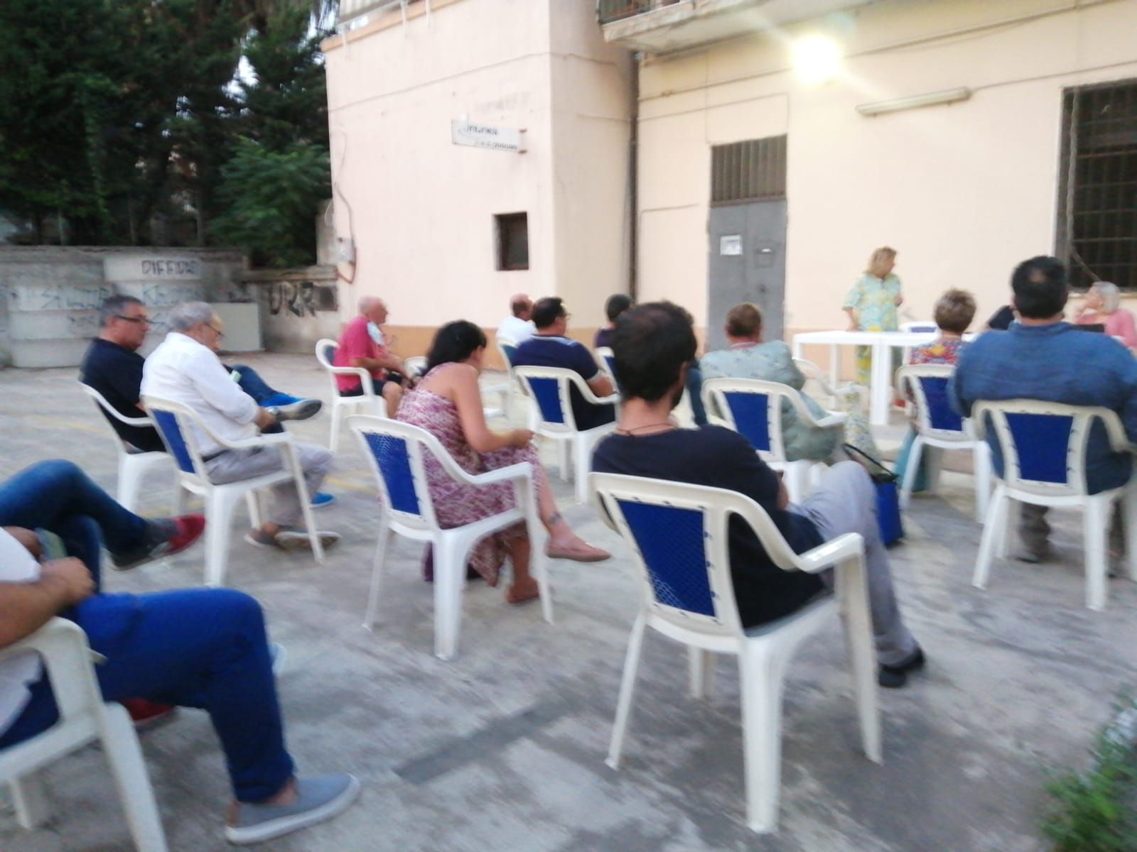 Pd a Crotone, poca gente e tante polemiche