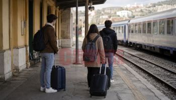 Milioni per formare, incentivi per assumere. Ma i giovani continuano a partire