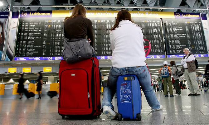 Emigrazione all’estero, via dalla Calabria oltre 5mila all’anno