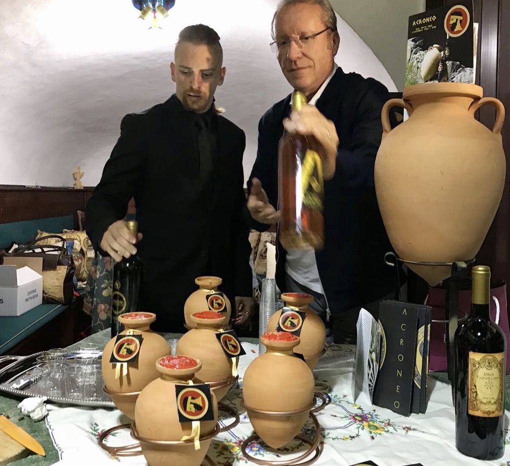 «La sfida di un giovane calabrese: l'archeo-vino»