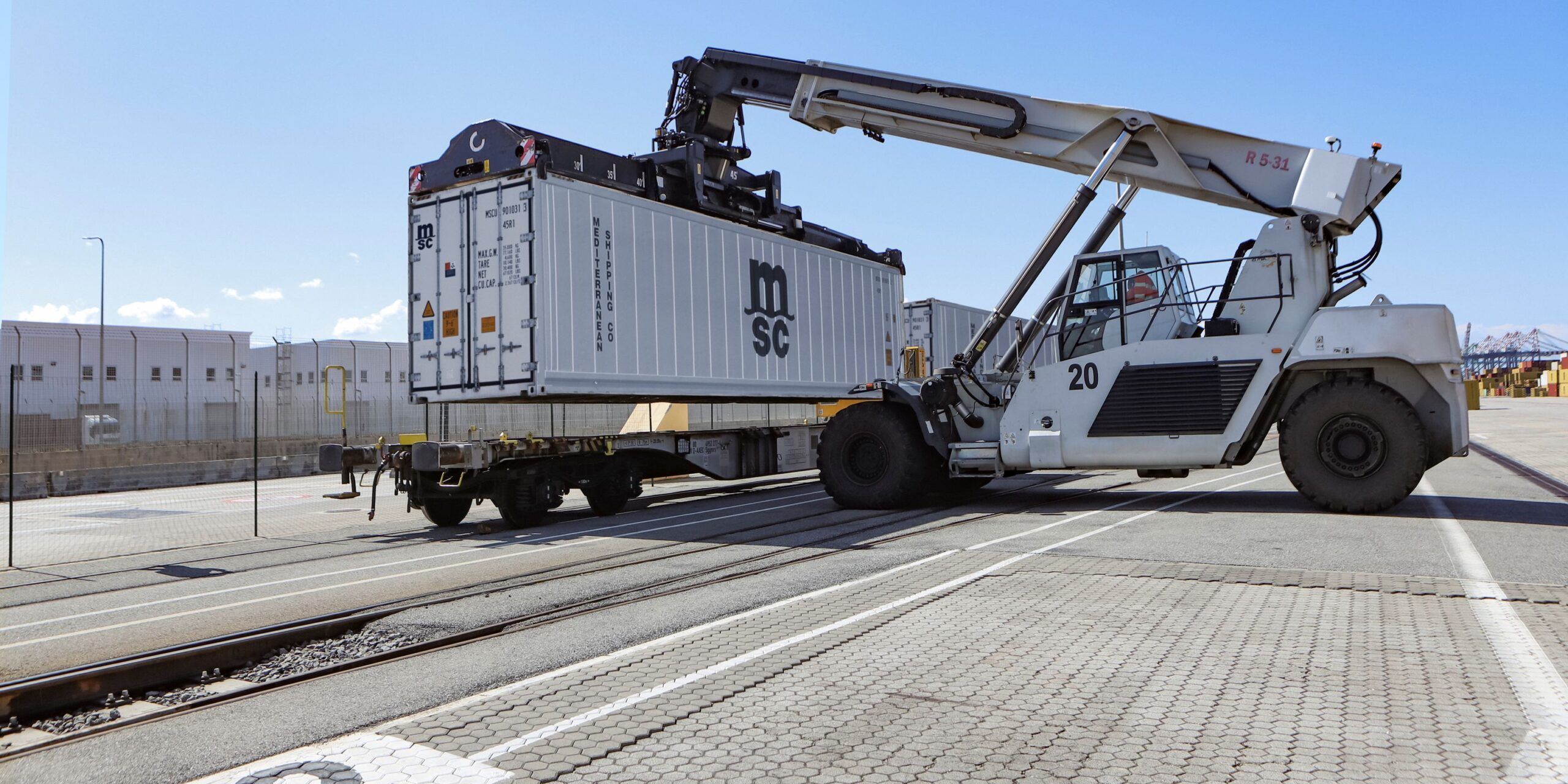 Parte il nuovo servizio ferroviario refrigerato Gioia Tauro-Verona