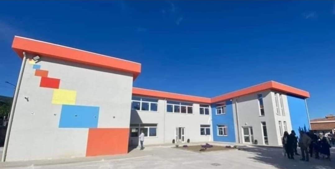 A Mendicino una scuola al freddo, l’ex assessore: «Il Comune non paga le bollette»