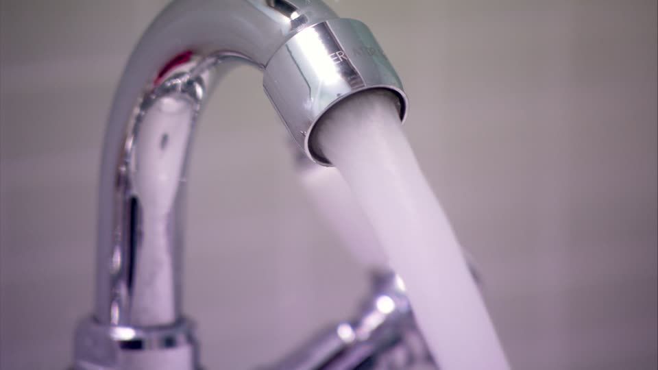 «Acque inquinate? Solo un teorema per screditare l’amministrazione di Cosenza»