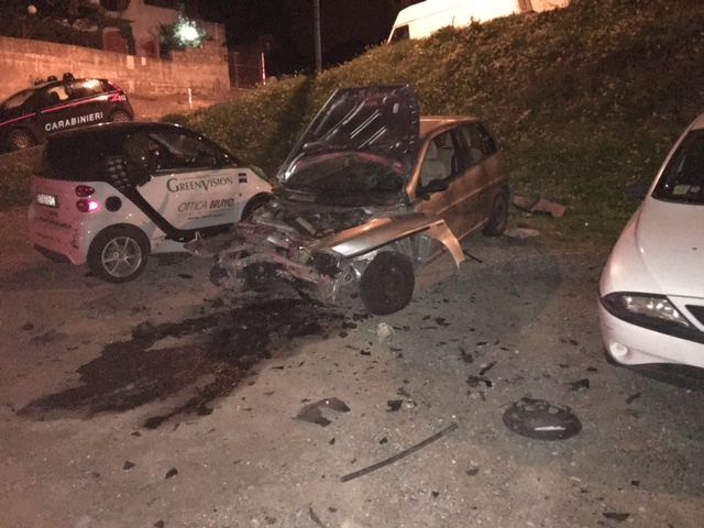 Amantea, bomba esplode nel parcheggio di una pizzeria