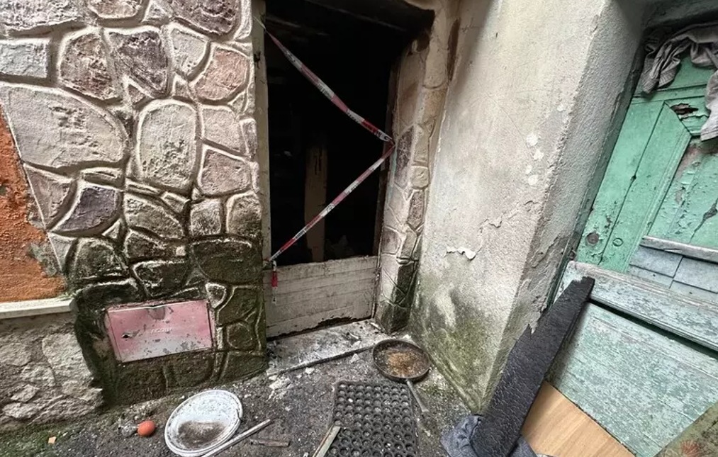 Paura a Lamezia: un uomo incendia un’abitazione nella notte. Fermato dalla Polizia