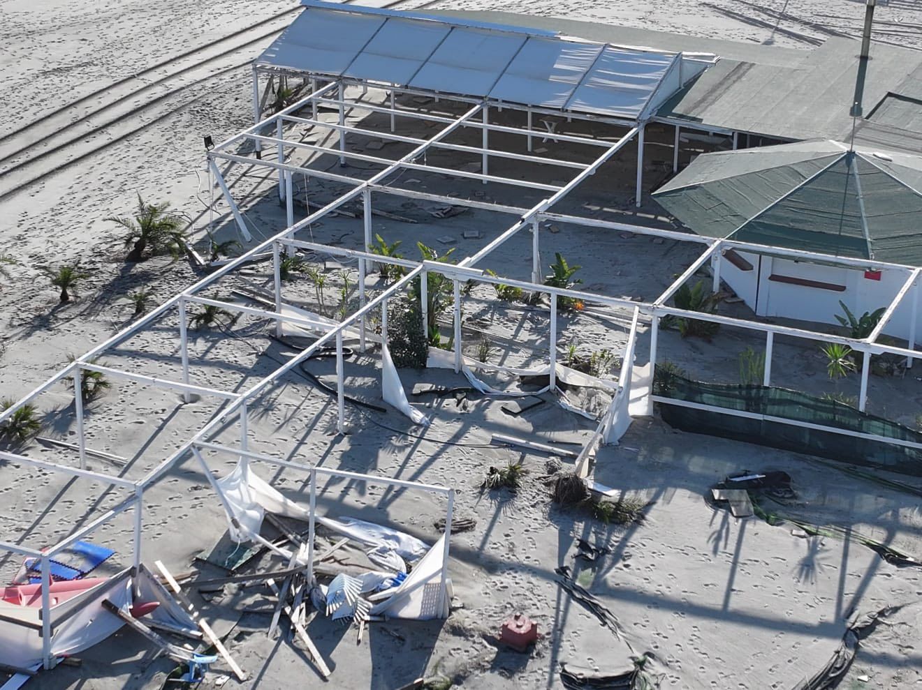 La paura e la voglia di ripartire dopo il ciclone Harry. «Le attività con sacrificio possono ricostruirsi»