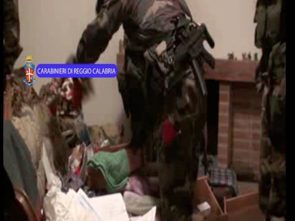 OPERAZIONE TNT | Pericoloso sodalizio dedito al traffico di esplosivo e armi
