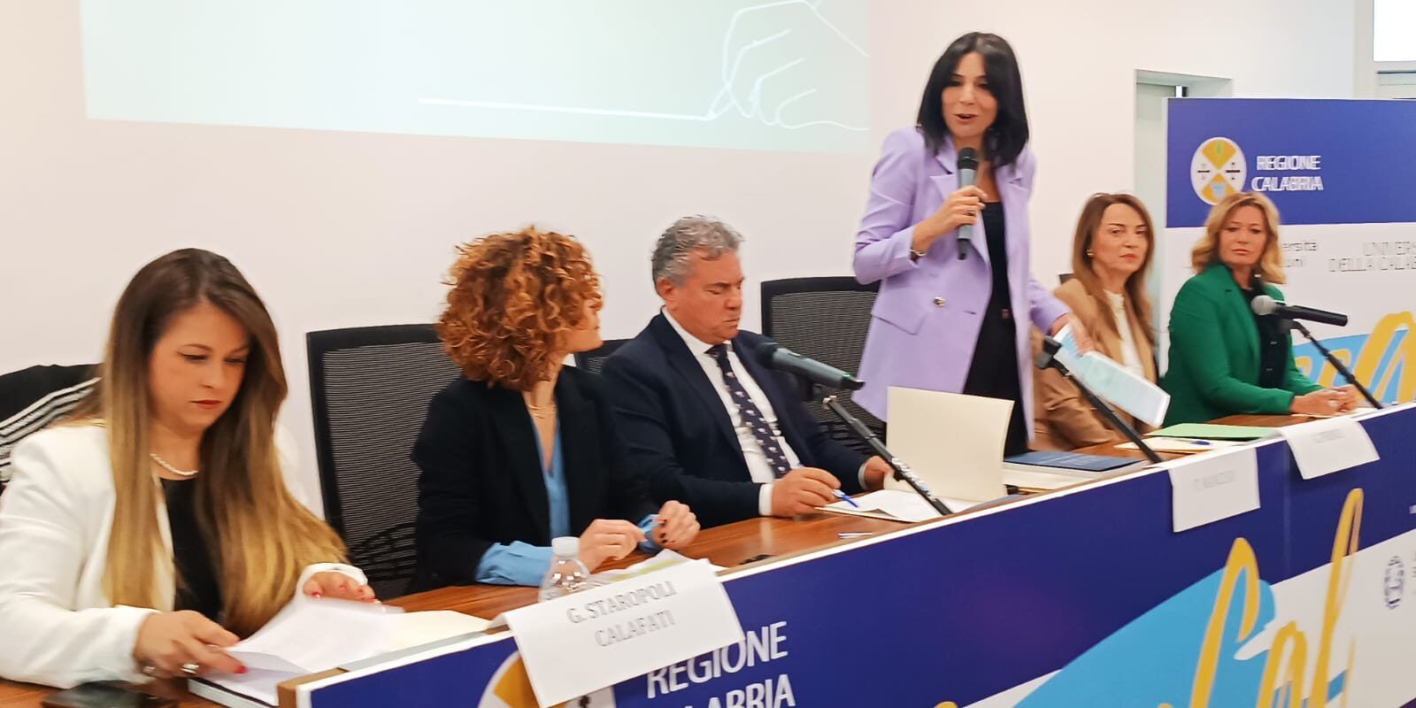 Protocollo Regione-Usr, la letteratura calabrese entra nelle istituzioni scolastiche