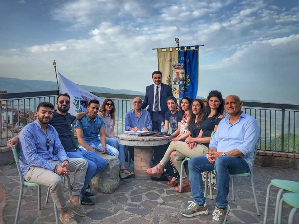 Sellia, la nuova esperienza Zicchinella inizia in piazza