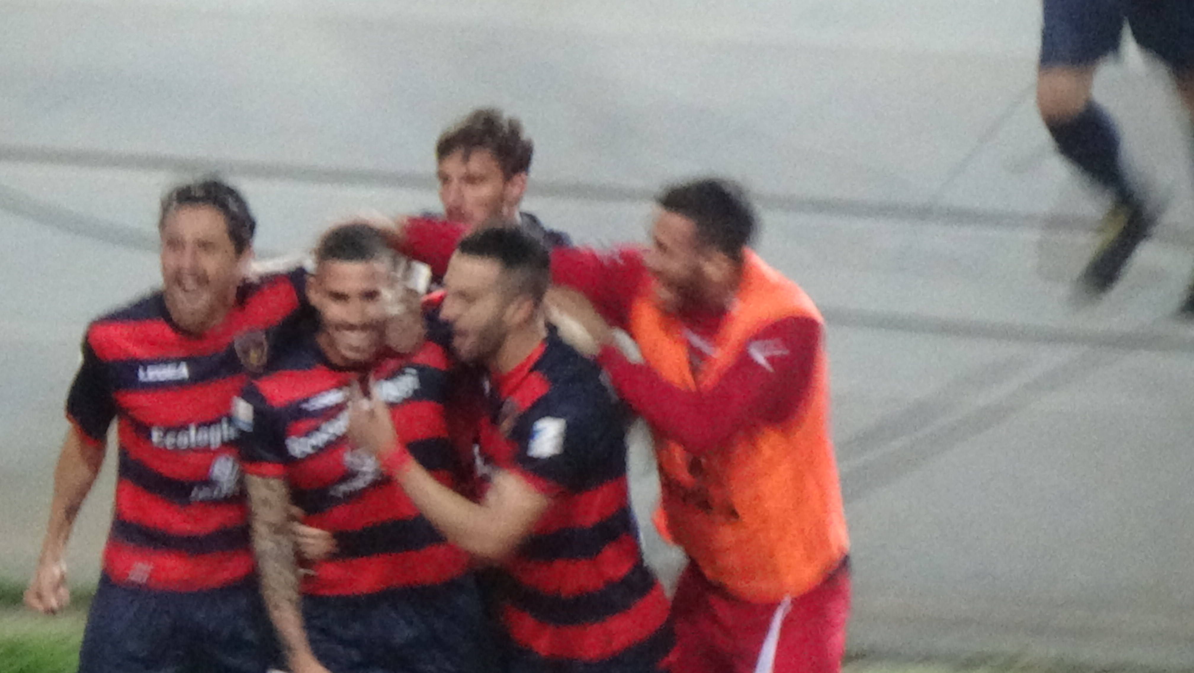 Pari contro la Casertana. Il Cosenza strappa  il pass per il terzo turno