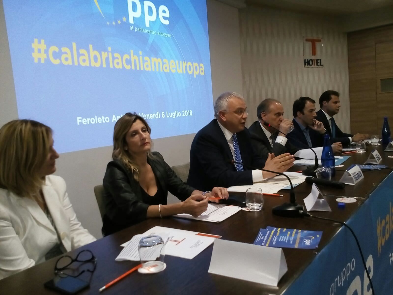 Regionali, la scelta dell'Udc: «Saremo nel centrodestra» – VIDEO