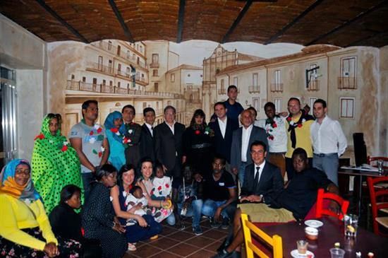 Quando i rifugiati aiutano gli italiani