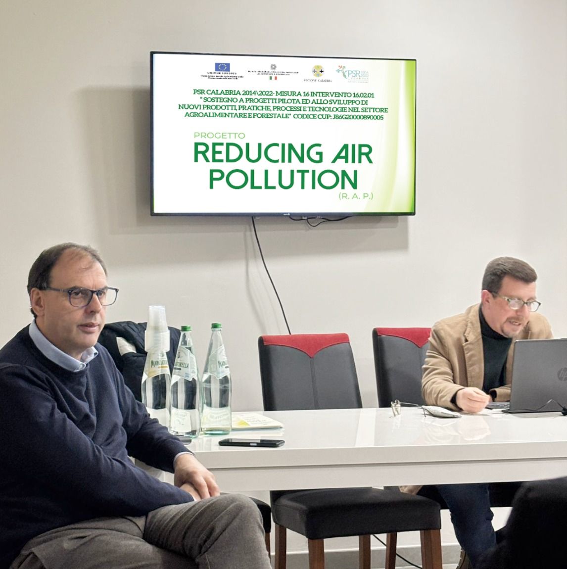 L’uso di uno speciale prodotto diminuisce l’inquinamento atmosferico degli allevamenti