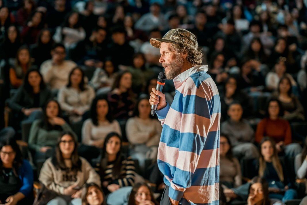 Jovanotti con gli studenti all’Università di Catanzaro: «In Calabria un potenziale enorme di felicità» – FOTO E VIDEO