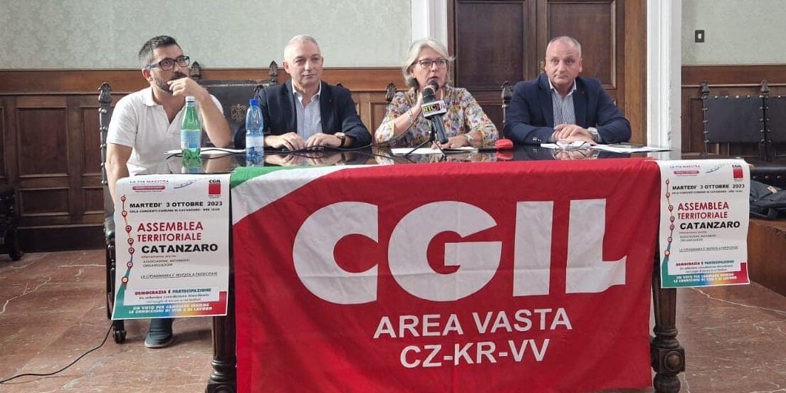 La Cgil si prepara alla mobilitazione di Roma: «Rilanciare la Vertenza Calabria»