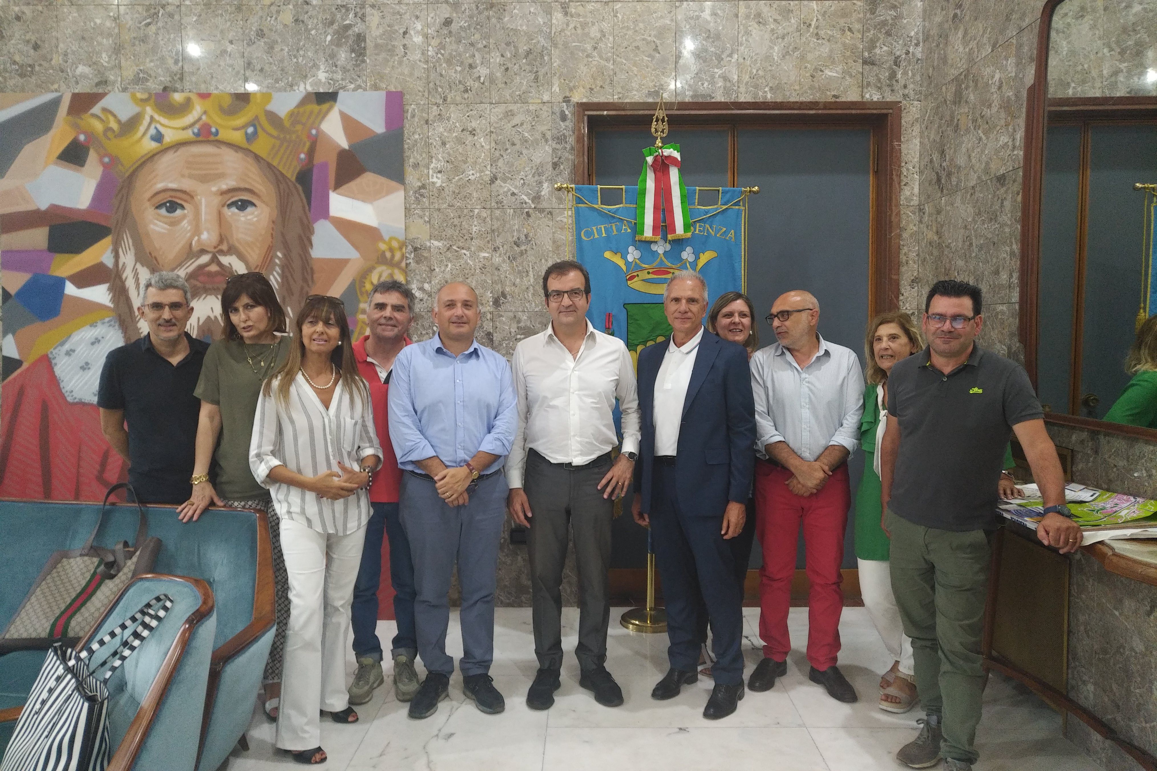 Cosenza, assegnati ai 6 nuovi dirigenti gli incarichi amministrativi