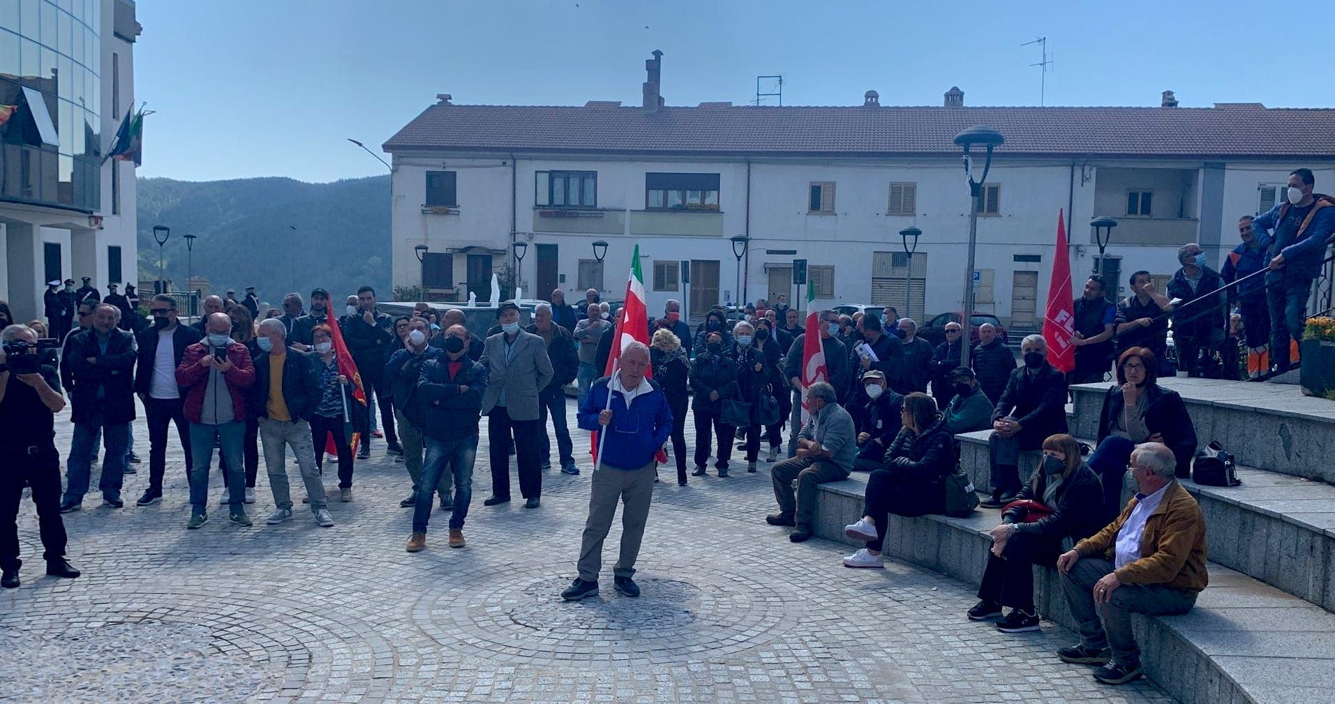 Cgil contro la giunta Succurro: «Minacce contro nostri esponenti». La replica: tentativo di nascondere il flop