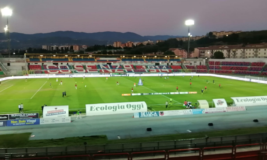 Il Cosenza cade in casa, Scamacca regala all'Ascoli tre punti pesantissimi