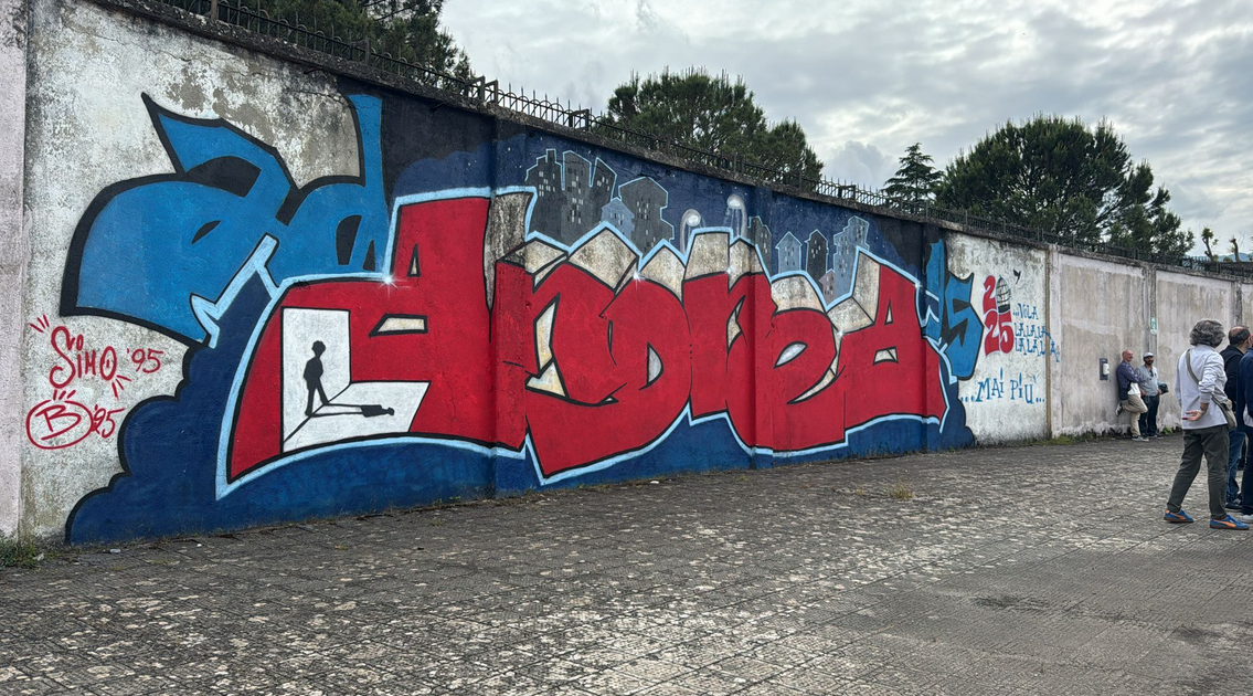 Cosenza ricorda Andrea Ominelli: restaurato il murales nella curva Bergamini – FOTO