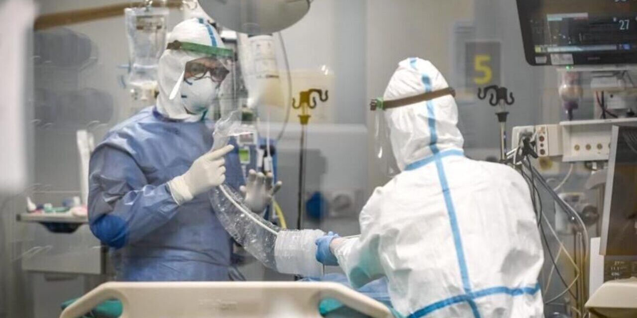 Covid, i primari calabresi: «Quasi tutti i pazienti nei reparti sono non vaccinati»