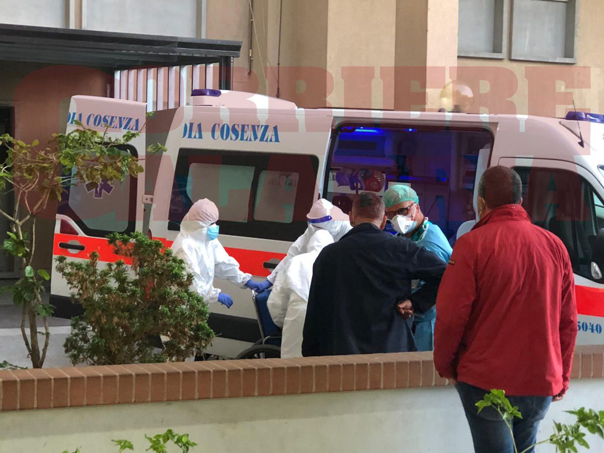 Coronavirus, muore una paziente nel reparto Covid di Rossano (dove persistono i problemi)