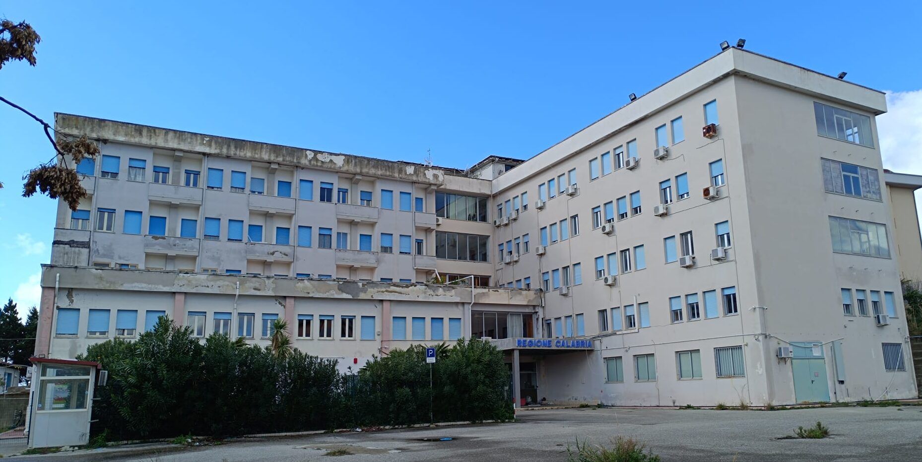 Comac, Comarc, Cies e altre sigle (astruse): i “simulacri” della Regione che fu