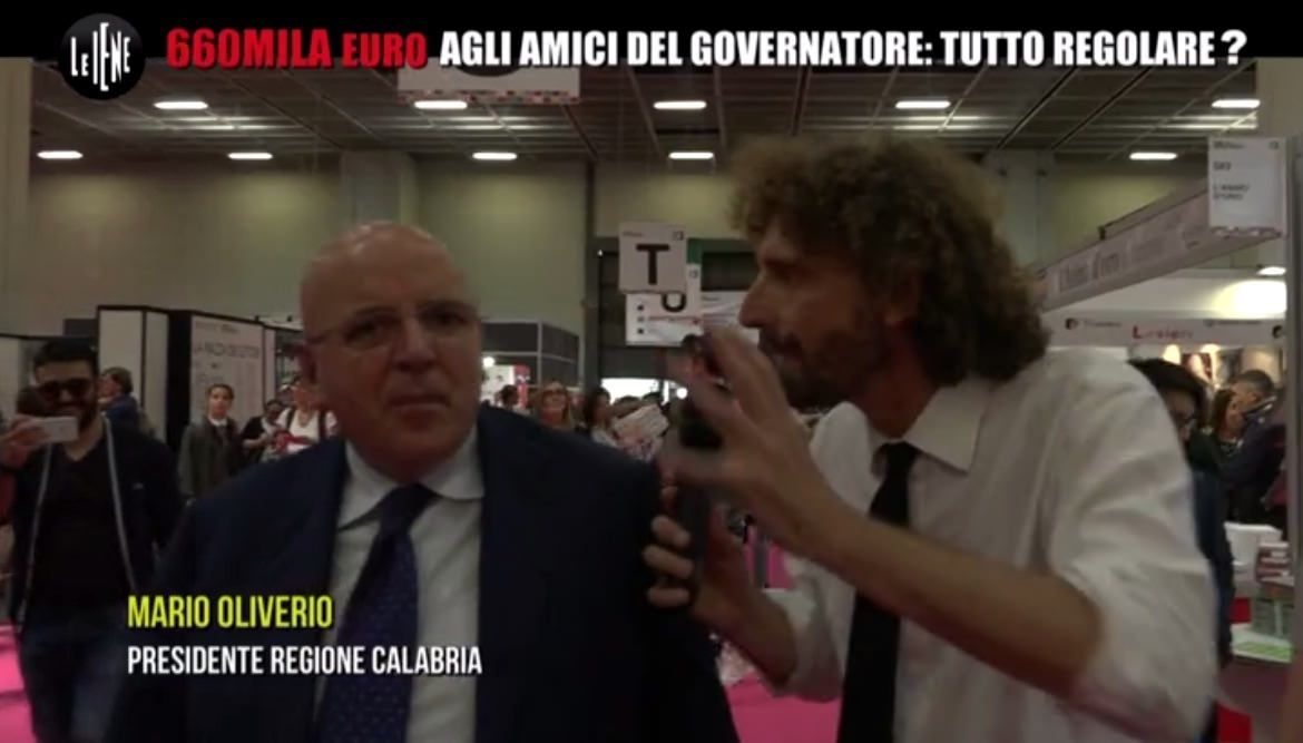 Le Iene: i fondi per il teatro agli «amici» del governatore