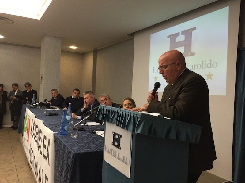 Il Pd fa pace con Oliverio