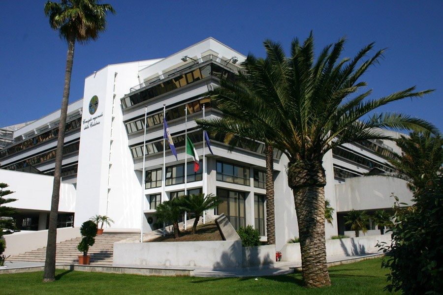 Così la burocrazia del consiglio regionale potrebbe risparmiare 1,4 milioni