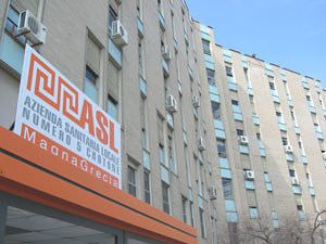 Crotone, scompare prima di fare il tampone dopo che l’esame sierologico era risultato positivo