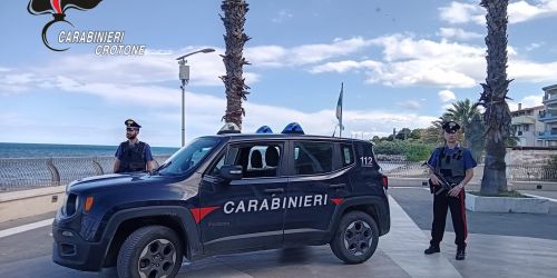 carabinieri crotone
