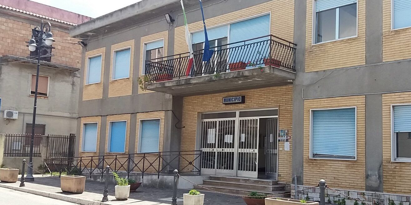 ‘Ndrangheta, il voto a Briatico e la ‘mbasciata “sbagliata” per Peppone Accorinti. Il pentito: «Ci siamo alleati per sostenere Niglia»