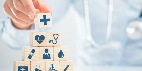 Carenze di personale, tagli di guerra, il Pnrr: cosa rischia (e in cosa spera) la sanità in Calabria