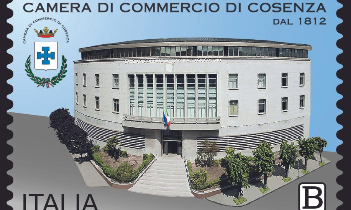 Cosenza, emesso un francobollo per le 210 candeline della Camera di Commercio