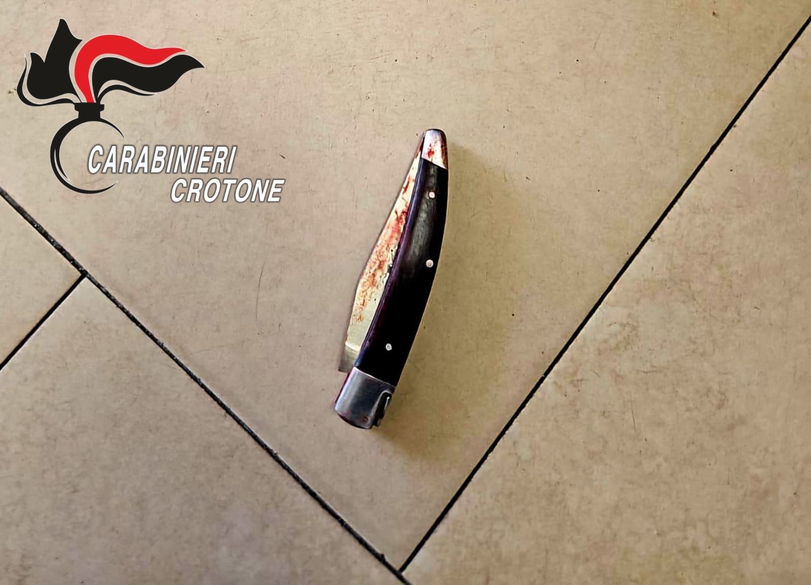 Accoltella l’ex cognata, arrestata 44enne per tentato omicidio