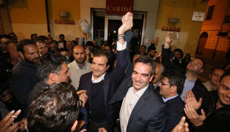 Tradimenti e scelte autodistruttive, perché il Pd ha perso a Cosenza