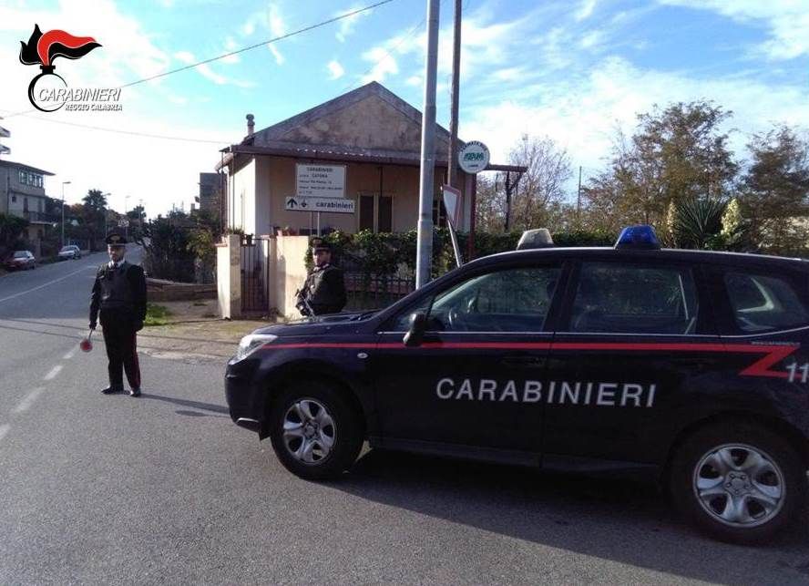 Borseggiato incastrato nel Reggino per il suo tatuaggio