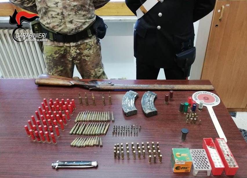 In possesso di armi e munizioni da guerra, arrestato a Taurianova